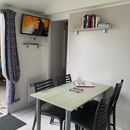 Mobil Home 10 M Et Mme Colas Litteau 外观 照片